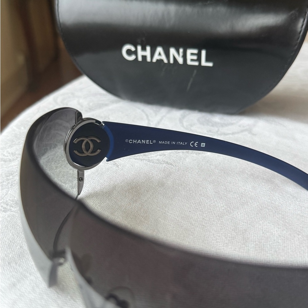 Chanel Dark Gray Sunglasses - Picture 4 of 5